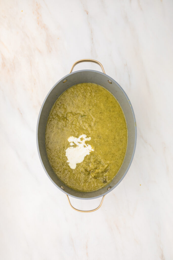 A creamy bowl of slow cooker potato and leek soup